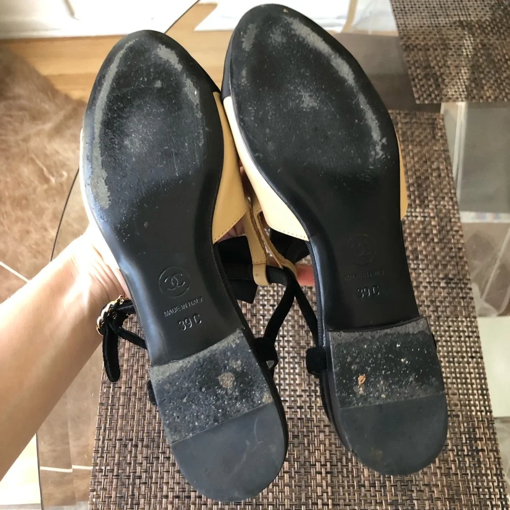 Chanel Black and Tan Women's flats Shoes with CC logo Crystal bow size 39 - Picture 12 of 12